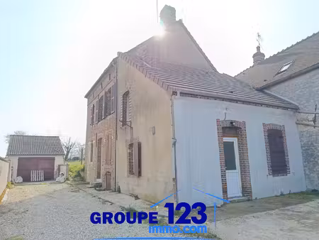 achat immeuble 157m² senan 89710