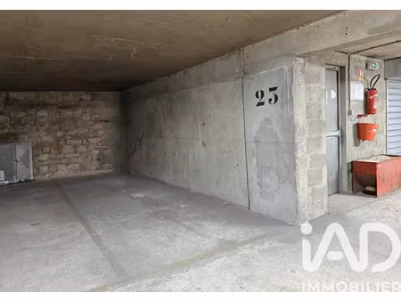 parking à paris (75011)