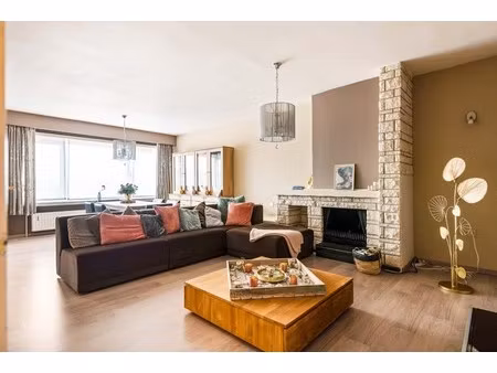 appartement te koop in stabroek met 2 slaapkamers