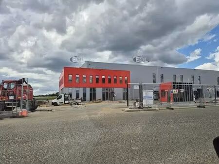 location entrepôt durtal 49430 6464m²