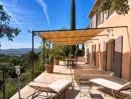 splendide villa provençale avec studio indépendant emplacement d'exception avec vue...