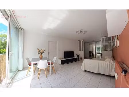 saint etienne-42100-secteur bernay- appartement f4 dans cadre buccolique