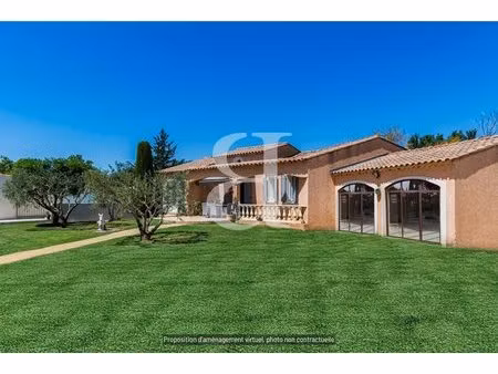 villa avec piscine et dépendances à pied du centre de saint-r?