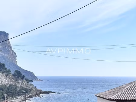 rare à cassis à vendre - à 2 min du port  jolie maison de charme avec vue mer  jardin ...