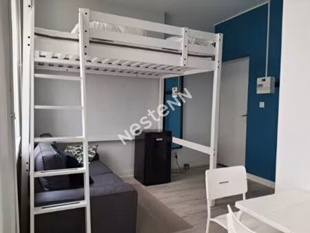 studio yssingeaux de 17m2 belle terrasse et local à vélos communs