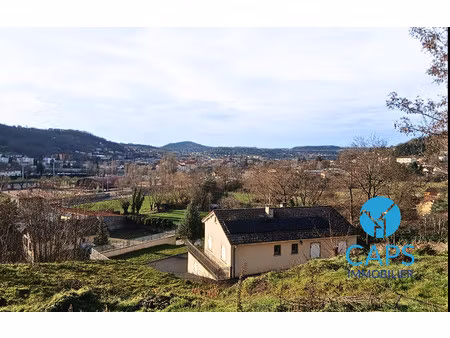 terrain 851 m² constructible — vue panoramique sur le puy