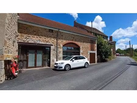 ancien corps de ferme rénové  233 m2 habitables  vue exceptionnelle