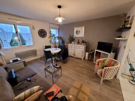 location appartement 2 pièces 42m² arras 62000