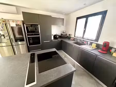 vente maison 5 pièces 99 m² grézac (17120)