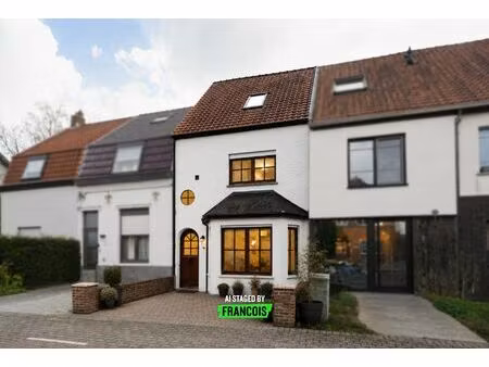 huis te koop in waarschoot met 2 slaapkamers