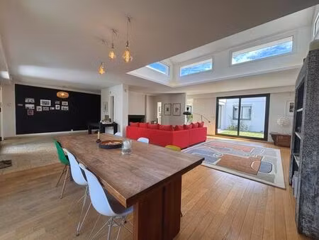 maison de luxe de 9 pièces en location à noisy-le-grand  île-de-france