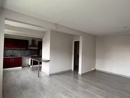 location appartement 2 pièces 58m²