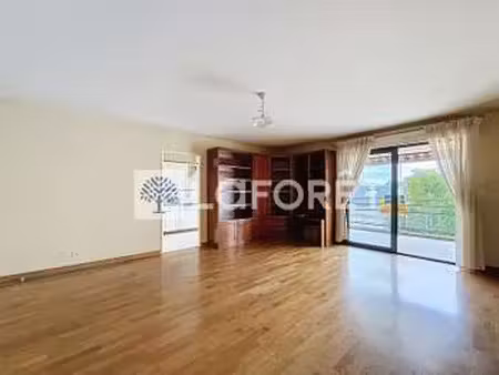 vente appartement 3 pièces à thouars (79100) : à vendre 3 pièces / 76m² thouars