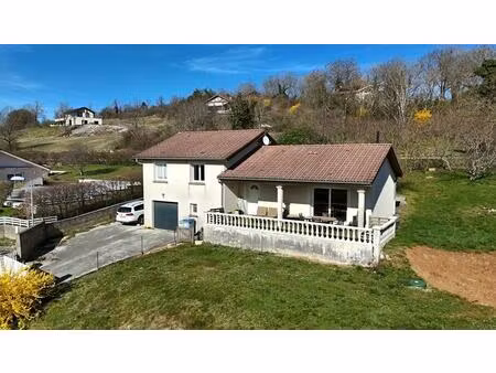 villa 3 chambres avec vue dégagée  entre bugey  revermont et jura - aromas-