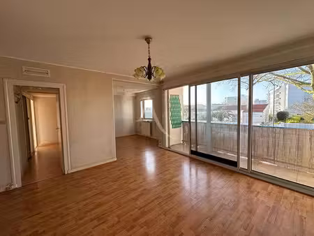 vente appartement rochefort 17300 - - surface privée