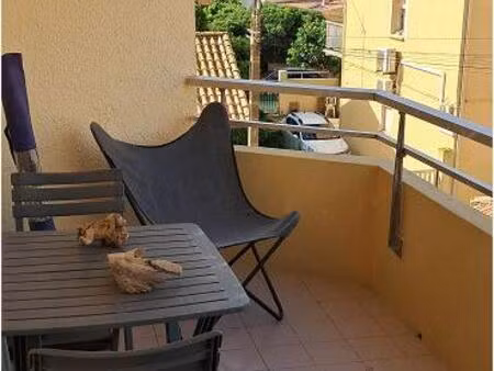 studio cabine - centre de valras- loggia