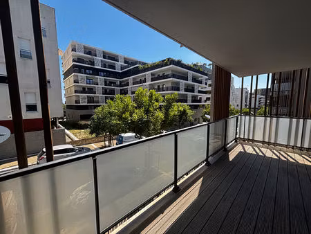 appartement 3 pièces - 64m² - montpellier port marianne