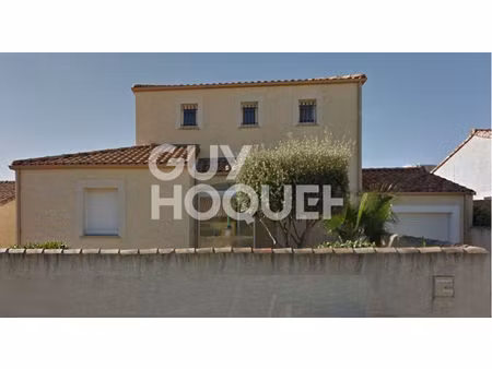 rare à mèze ! location agréable villa t4