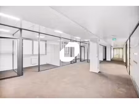 location bureaux sèvres 92310 136m² à 2349m²
