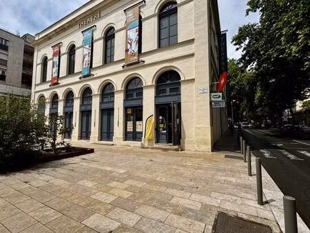 prestigieuse maison en vente cahors  france