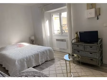 location appartement 1 pièce 38 m² à bordeaux (33000)