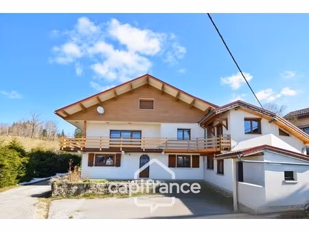 maison à vendre 9 pièces avec appartement indépendant les rousses (39)