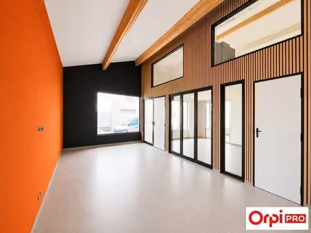location bureaux 65 m²