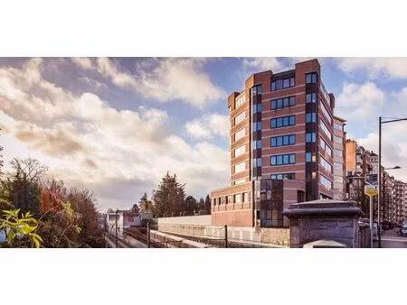 bureaux à louer à louis schmidt 87 etterbeek (rbw19992)