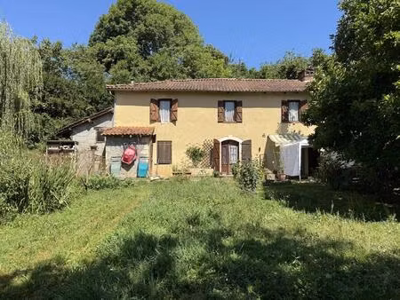 maison de campagne avec 1.07 ha et vue sur les pyrénées