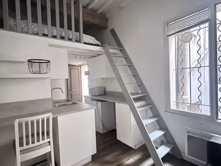location appartement 1 pièces 14m2 aix-en-provence 13100 - 650 € - surface privée