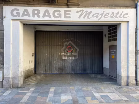 location parking nîmes 30900 - 84 € - surface privée