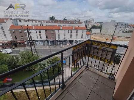 location appartement 2 pièces 47m²