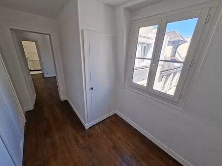 location appartement 2 pièces 47m² paris 4ème