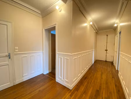 location appartement 3 pièces 57m²