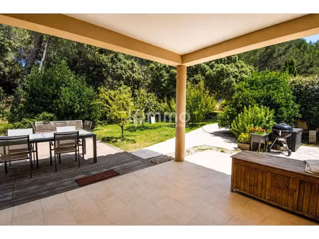 vente maison 4 pièces 95 m² à lavera (13117)  424 000 €