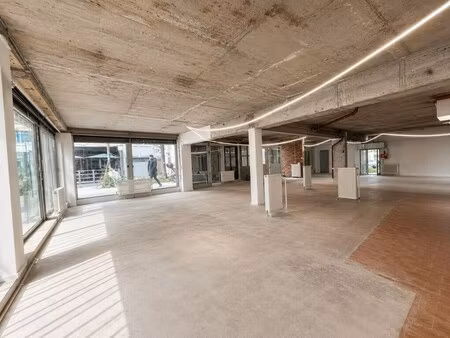 vente bureaux 120 m² à 550 m²