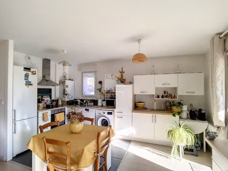 appartement laval 3 pièce(s) 67.94 m2