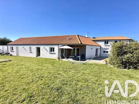 maison à le poiré-sur-vie (85170)
