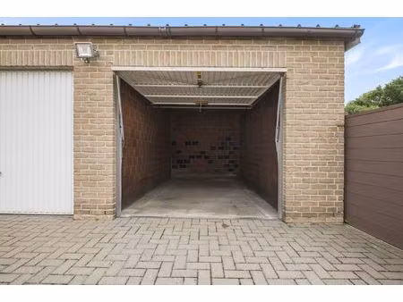 garage à vendre à baasrodestraat 47 lebbeke (rbw20309)