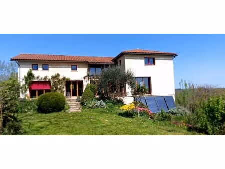 proche figeac  maison bioclimatique avec terrain de plus de 2600 m²