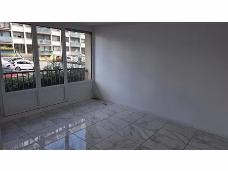 location appartement 3 pièces 59 m² à échirolles (38130)