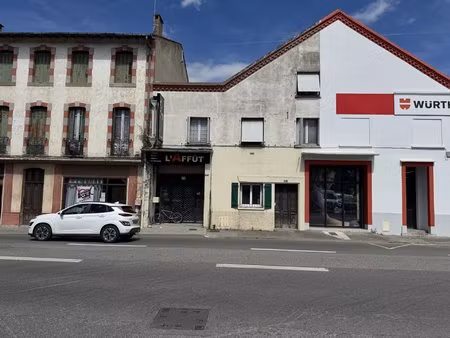 immeuble avec local commercial et appartement