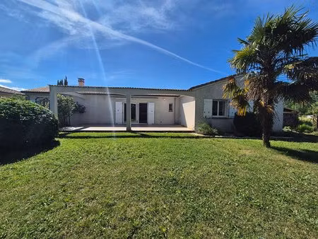 foix.maison t 5 de 145 m2 plain pied avec terrain de 801 m²