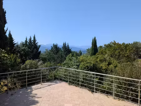 maison individuelle sur 3600 m²