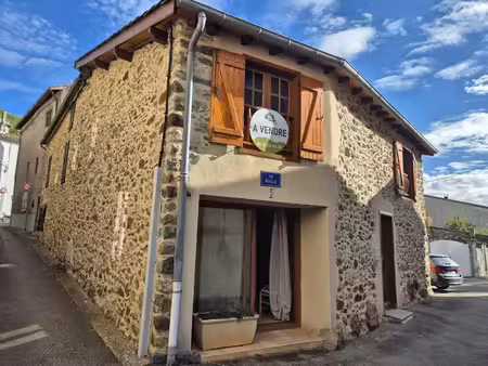 maison t7 de 180 m² avec patio et jardin