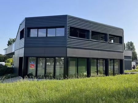 location commerce 80 m² à chambray-lès-tours (37170)