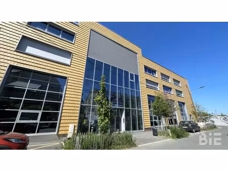 location bureaux 355 m² à 2 120 m²