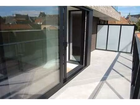 saint-trond - appartement 1 chambre avec terrasse