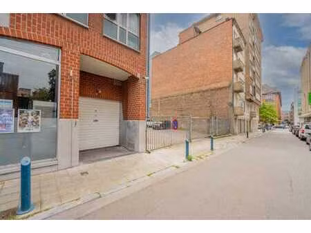 opportunité rare : 7 parkings au cœur de charleroi