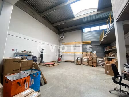 location local d’activités valenton 94460 342m²